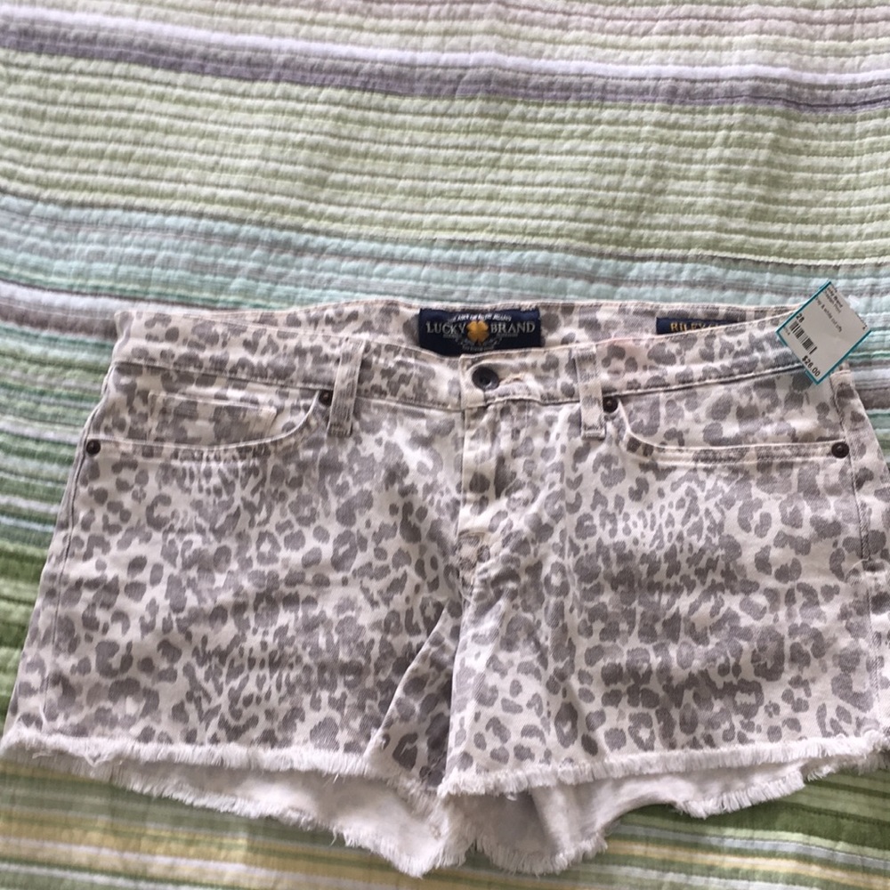 Lucky brand Cut off jean shorts